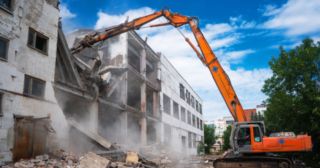 Промышленный демонтаж зданий Долгопрудный, цена от 2931 руб.